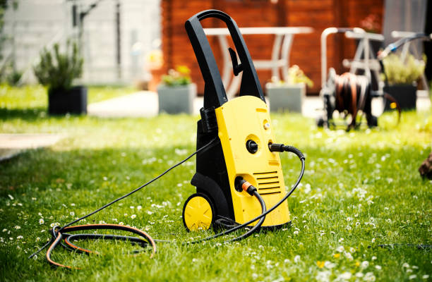 Best Pool Deck Cleaning  in Menifee, CA